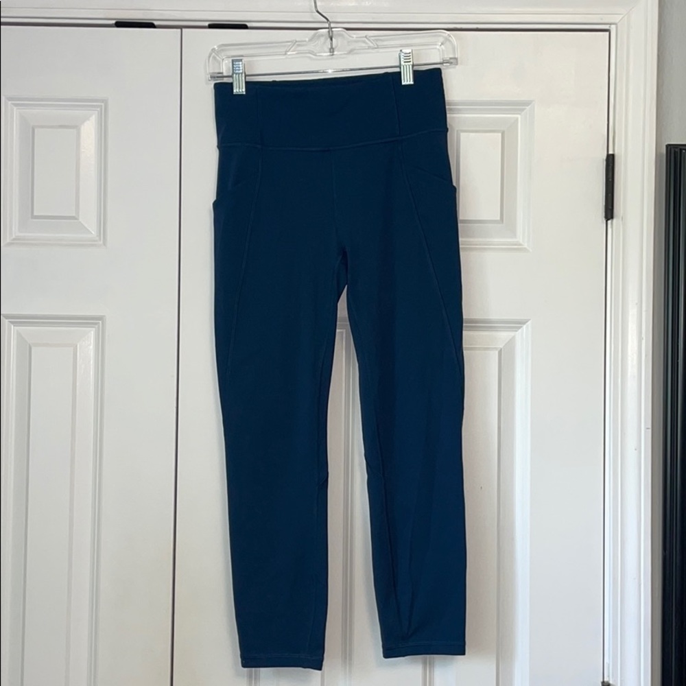 Size 6 lululemon leggings